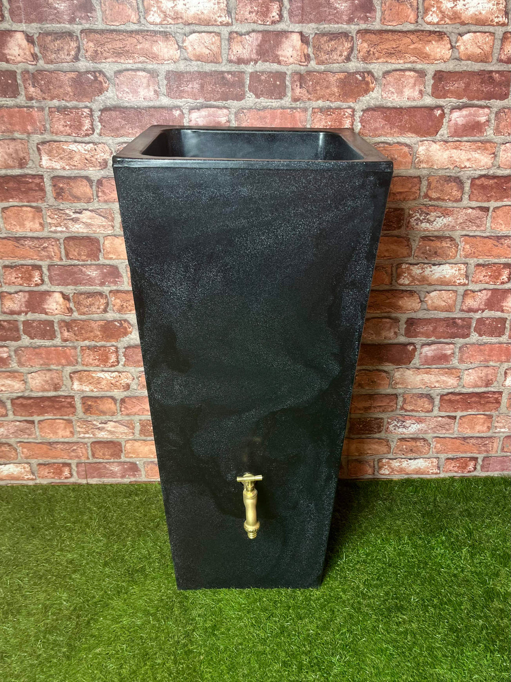 100 litre Manhattan City Water Butt Planter