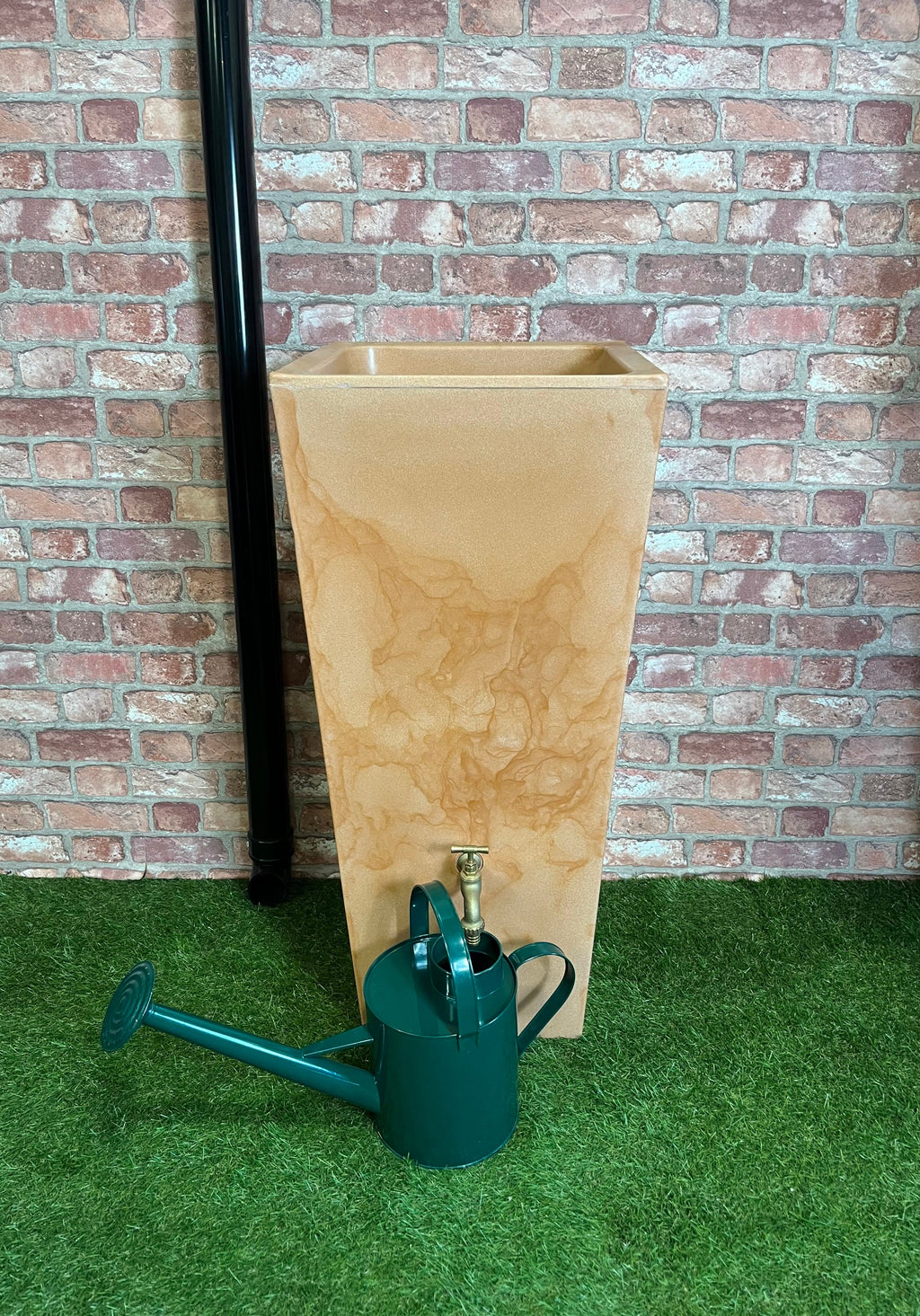 100 litre Manhattan City Water Butt Planter