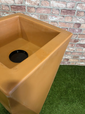 Grade B - 100 litre Manhattan Twist Water Butt Planter