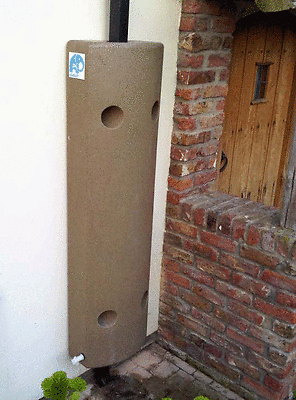 100l Elibutt wall mounted water butt, no diverter required - Freeflush Rainwater Harvesting Ltd. 