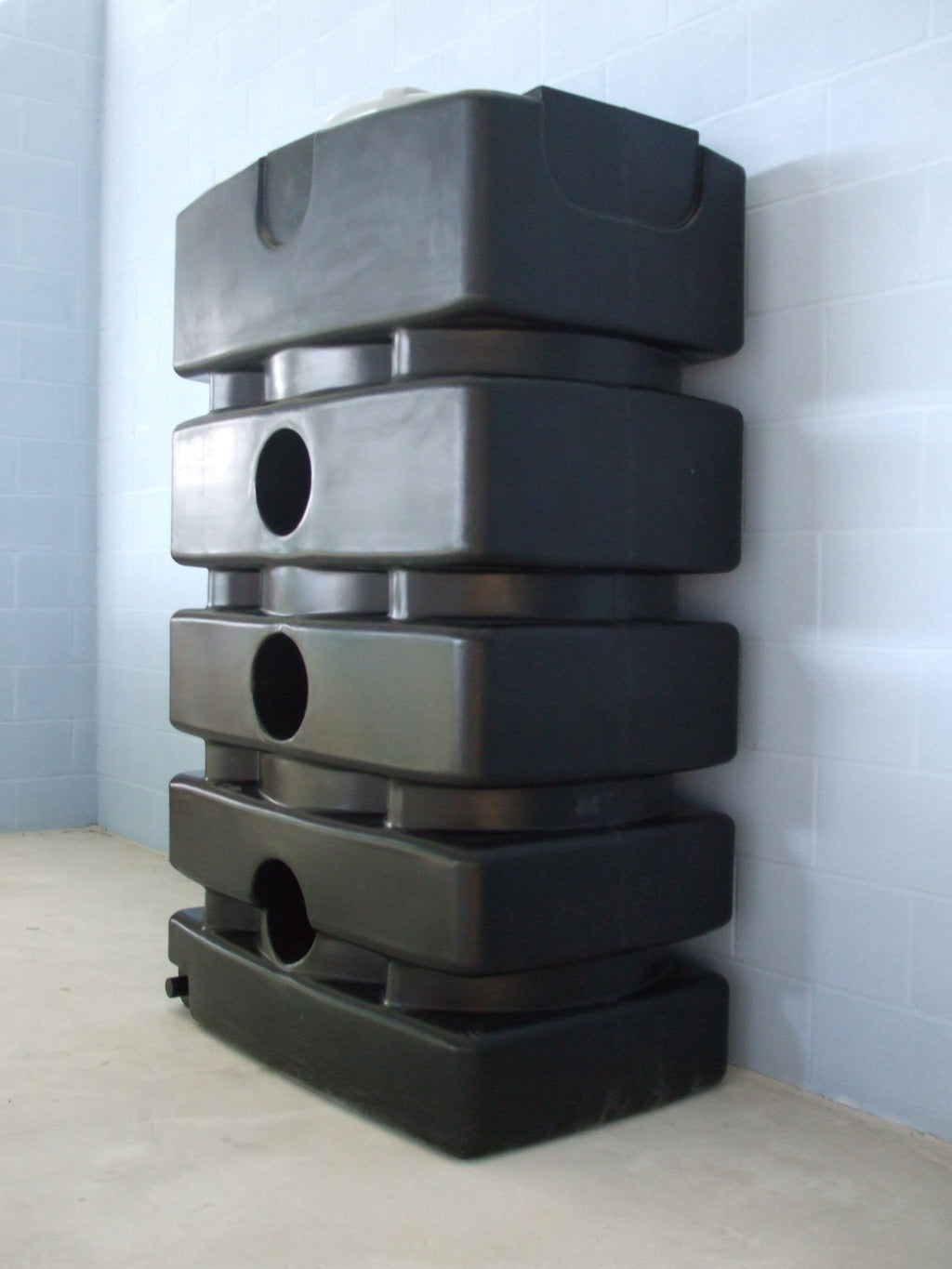 1500l Rainwater Utility Tank - Freeflush Rainwater Harvesting Ltd. 