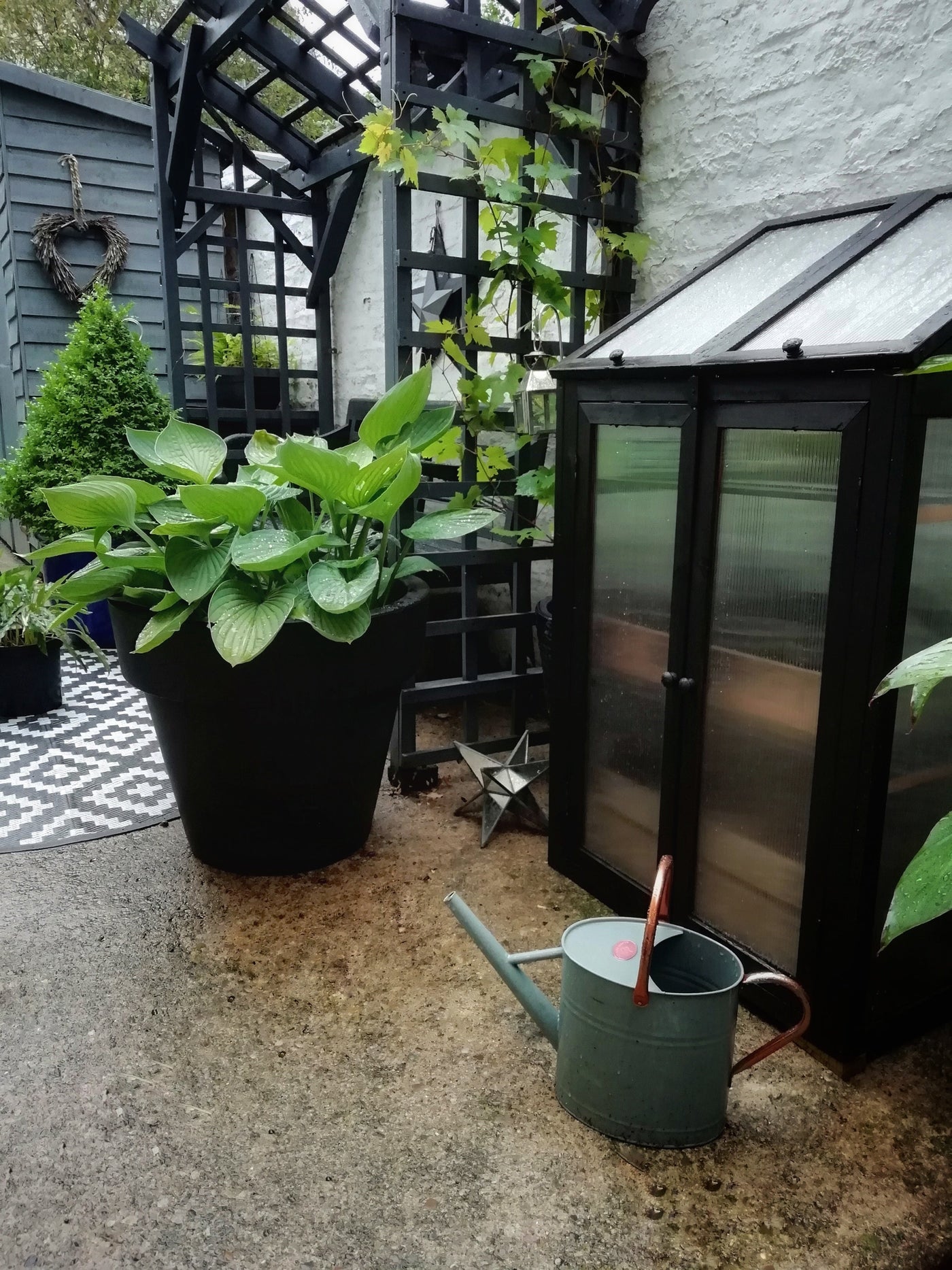 100 litre plastic plant pots 100 litre Prestige Plant Pot style planter